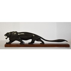 Leu sculptat in corn de animal - statueta pe suport de lemn - Art Deco