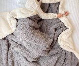 Cumpara ieftin Patura Pufoasa Nani Ferreira 200x230 cm, Calduroasa si Confortabila