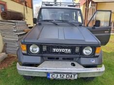 Toyota Land Cruiser J70 foto