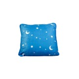 Perna matlasata &quot;Luna si Stele&quot; Coneltex, dimensiuni 40 x 40 cm, patrata, umplutura fibra siliconizata antialergica, culoare albastra