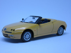 Macheta Alfa Romeo Spider Solido 1:43 foto