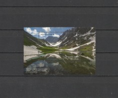 AZERBAIJAN 2019 PEISAJE LACUL GOYGOL foto