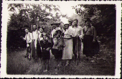 HST M215 Poză v&amp;acirc;nători cu puști 1936 Transilvania foto