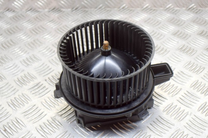 Ventilator aeroterma AUDI A4 8W2, B9 2018 OEM: C26871-107,CZ998008,4M2820021B 12319461