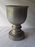Cupa din metal - trofeu - concurs sportiv elevi , scolari, pionieri, aniii 1970