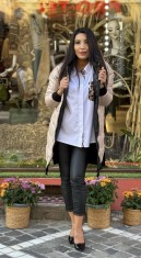 Geaca dama bej cu gluga si inchidere fermoar