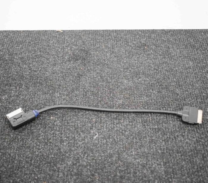 Port USB/AUX-In AUDI A4 8K2, B8 2011 OEM: 4F0051510K | 3640518