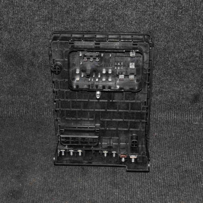 Panou de siguranțe VW PASSAT Variant B6 3C5 2010 OEM: 3C0937125