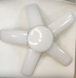 Lampa LED Pliabila 5 Brate 80W, Dulie E27, Lumina Rece 6500K - Iluminare Eficienta si Moderna