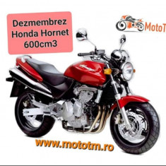Dezmembrez Honda Hornet 600