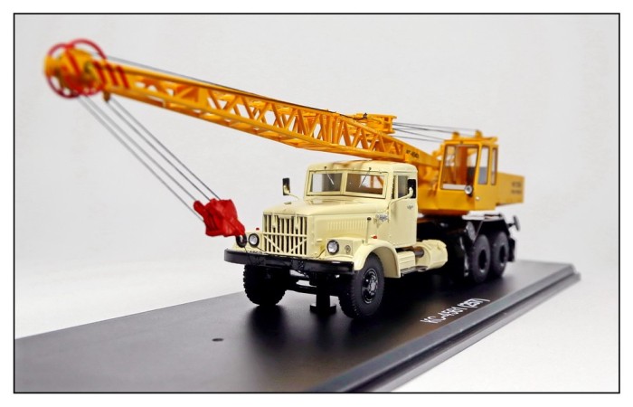 Macheta KrAZ-257 1:43 SSM
