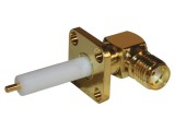 Conector SMA soclu mamă &icirc;n unghi 90&deg; 50&Omega; lipire PTFE aurit