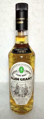 whisky GLEN GRANT, YEARS 5 OLD cl 75 gr 40 distilled 1981 segram imp italy foto