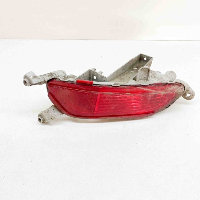 Reflector bara de protecție dreapta spate MAZDA CX-3 DK 2016 OEM: DB2R5135Y,DB3E51650 12131534