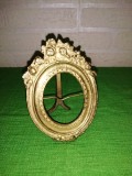 Superba RAMA / montura veche din BRONZ pentru fotografii sau oglinda , decor baroc in relief