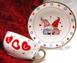 SET CEASCA CU FARFURIE PORTELAN DECOR DE CRACIUN CU PITICI SI INIMIOARE