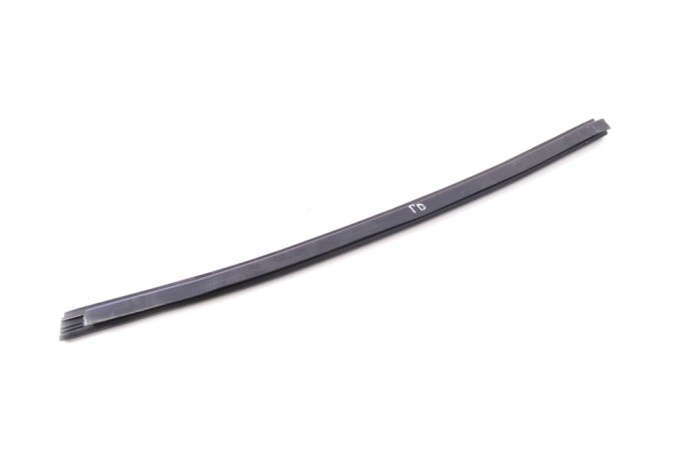 Garnitura ușă dreapta față TESLA MODEL S 2017 OEM: 1038406-00-A,1038405-00-A 12151520