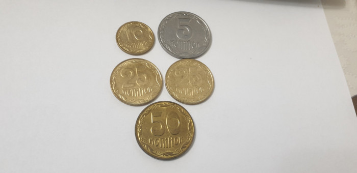 monede ucraina 5 buc.