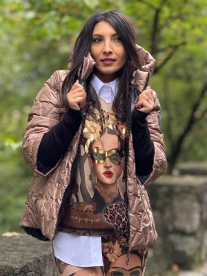 Geaca dama cappuccino cu gluga cu manseta foto