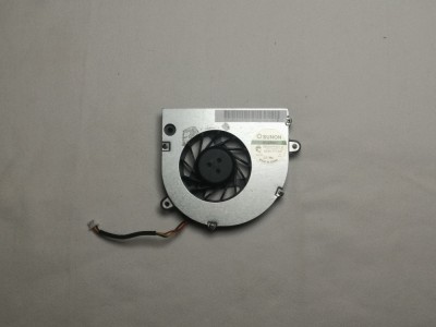 Toshiba Satellite L500-1UR Ventilator CPU foto