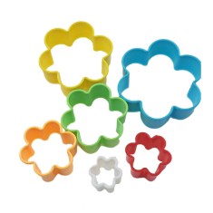 Set 5 forme decupatoare in forma de Floare, pentru biscuiti sau gogosi, 9 cm, 516COF