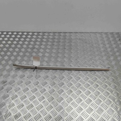 Ornament vertical parbriz st&amp;acirc;nga BMW X5 F15, F85 2016 OEM: 7292405 foto