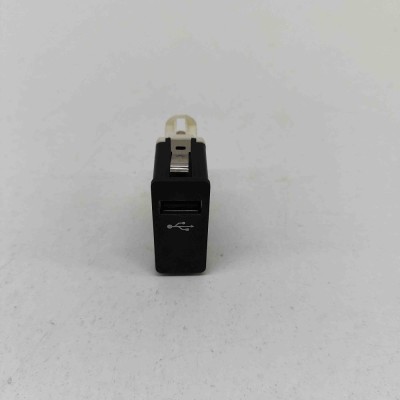 USB MINI COUNTRYMAN F60 2020 OEM: 6820397 | 26290265 foto