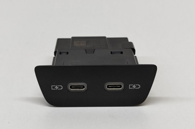 USB VW ID.3 E11 2022 OEM: 2G6035954 22277027 foto
