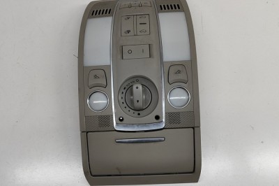 Iluminare interioară AUDI Q7 4L 2007 OEM: 4L0947135M,4F0959719 29771943 foto