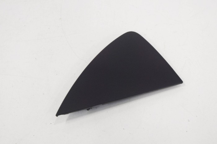 Ornament lateral planșa de bord TESLA MODEL 3 2018 OEM: 1083362,1083362 11207237