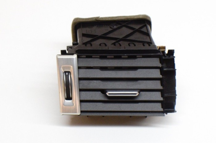 Gura de ventilație planșa de bord LAND ROVER RANGE ROVER EVOQUE L538 2014 OEM: 08089-005,BJ32-018B08-AB 11446507