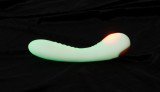 Vibrator Punctul G Glow in The Dark, 9 Moduri Vibratii, Silicon, USB, IPX 7, Alb, 17.9 cm