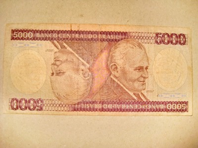 B291-I-Bancnota 5000 cruzeiros Brasilia anii 1980. foto