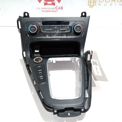 Panou control clima + butoane parcare + ornament consola centrala Ford Focus 3 foto