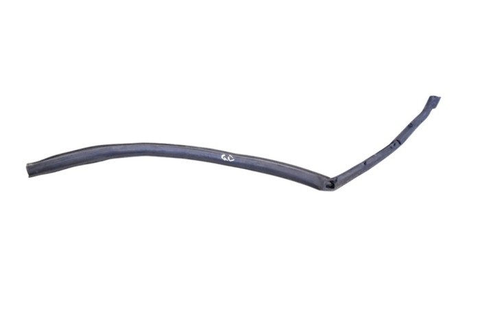 Garnitura ușă dreapta spate PORSCHE CAYENNE 9PA 2007 OEM: 7L0839761D 26245431