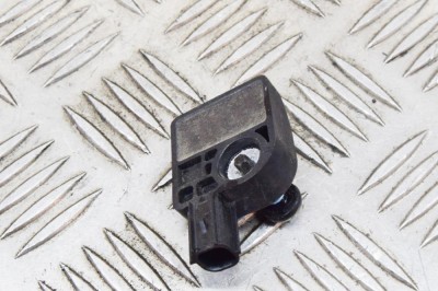Senzor de impact dreapta spate TESLA MODEL S 2014 OEM: 1005274-00-B 11611869 foto