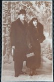 Fotografie tip Carte Postala, Barbat si femeie, iarna, perioada interbelica