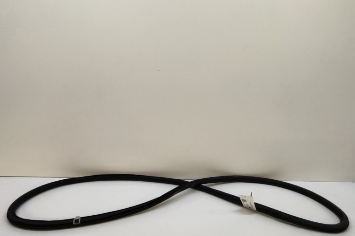Garnitura ușă dreapta față FORD KUGA III DFK 2024 OEM: LJ6B-S20708-A | 30980032