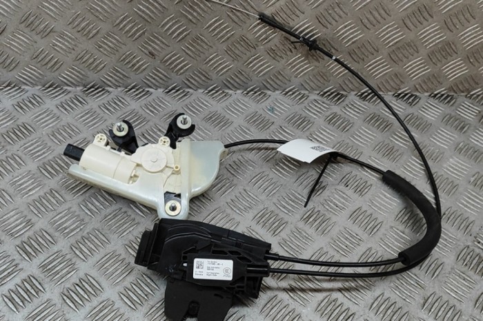 &Icirc;ncuietoare ușă dreapta spate TESLA MODEL X 2020 OEM: 1127340-00-C | 31673018