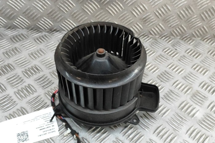 Ventilator aeroterma AUDI A6 4G2, C7, 4GC 2017 OEM: 4H2820021C,A62241-112,016070-1276 30739090