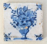 &quot;Vas cu flori&quot; placa ceramica London delft cca 1750