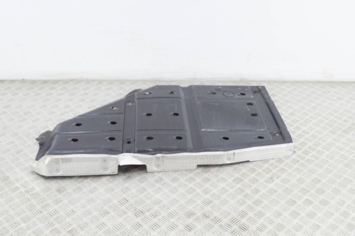 Scut motor central spate LEXUS RX _L2_ 2019 OEM: 77641-48100 20501459