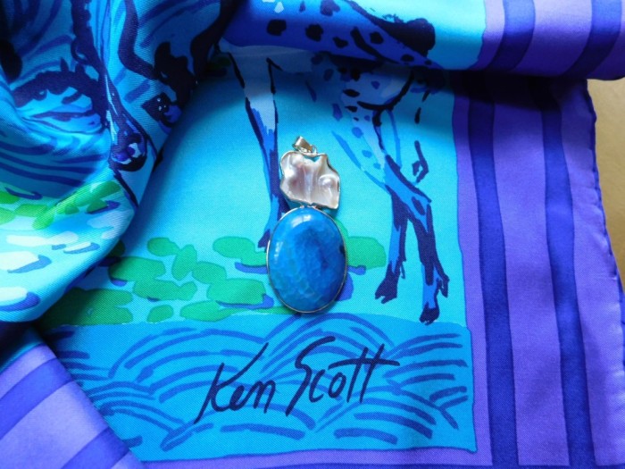 Designer Ken Scott, esarfa noua, originala, matase naturala , pandant cadou