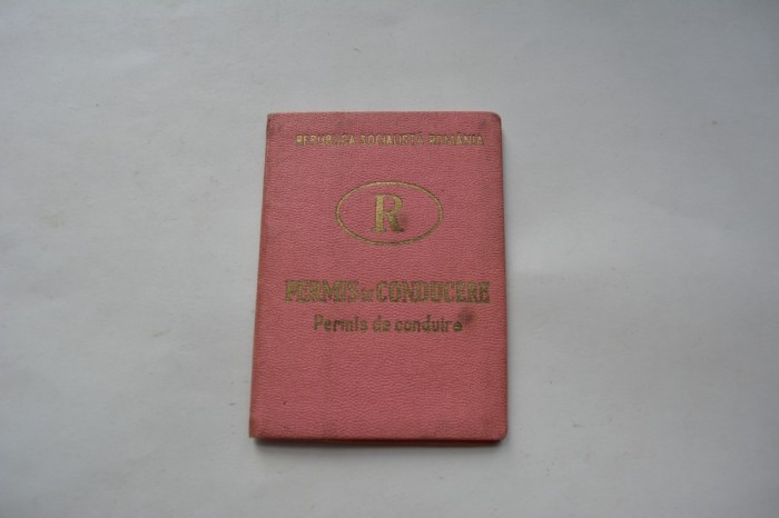Permis de conducere categoria B, RSR, 1971, pe numele unei femei, cu tichetul de evidenta a contraventiilor