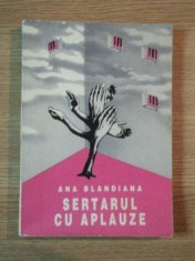 SERTARUL CU APLAUZE de ANA BLANDIANA , 1992 foto