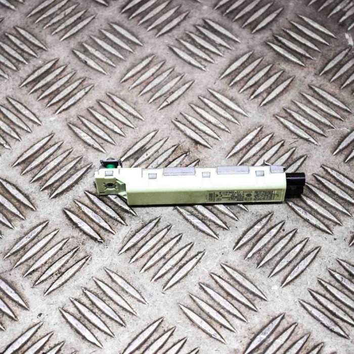 Amplificator de antena VW ID.4 E21 2021 OEM: 11A035577B