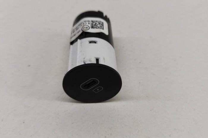USB KIA EV6 CV 2023 OEM: 96125-CV000,10R-0611588 27523079