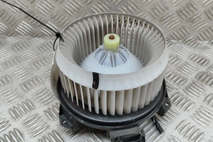 Ventilator aeroterma TOYOTA HILUX VII Pick-up _N1_, _N2_, _N3_ 2011 OEM: 87103-0K200 28823059