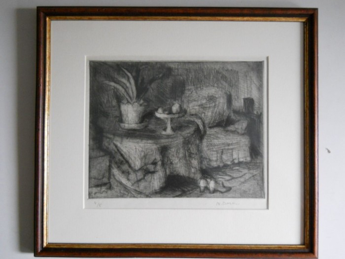 Nuni Dona (1916 Vaslui-2009 Bucuresti),Natura moarta, gravura pointe seche 28x31,5cm. cu rama