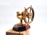 Spargator de nuci sub forma Timona alama si lemn art deco craftsment anii &#039;30